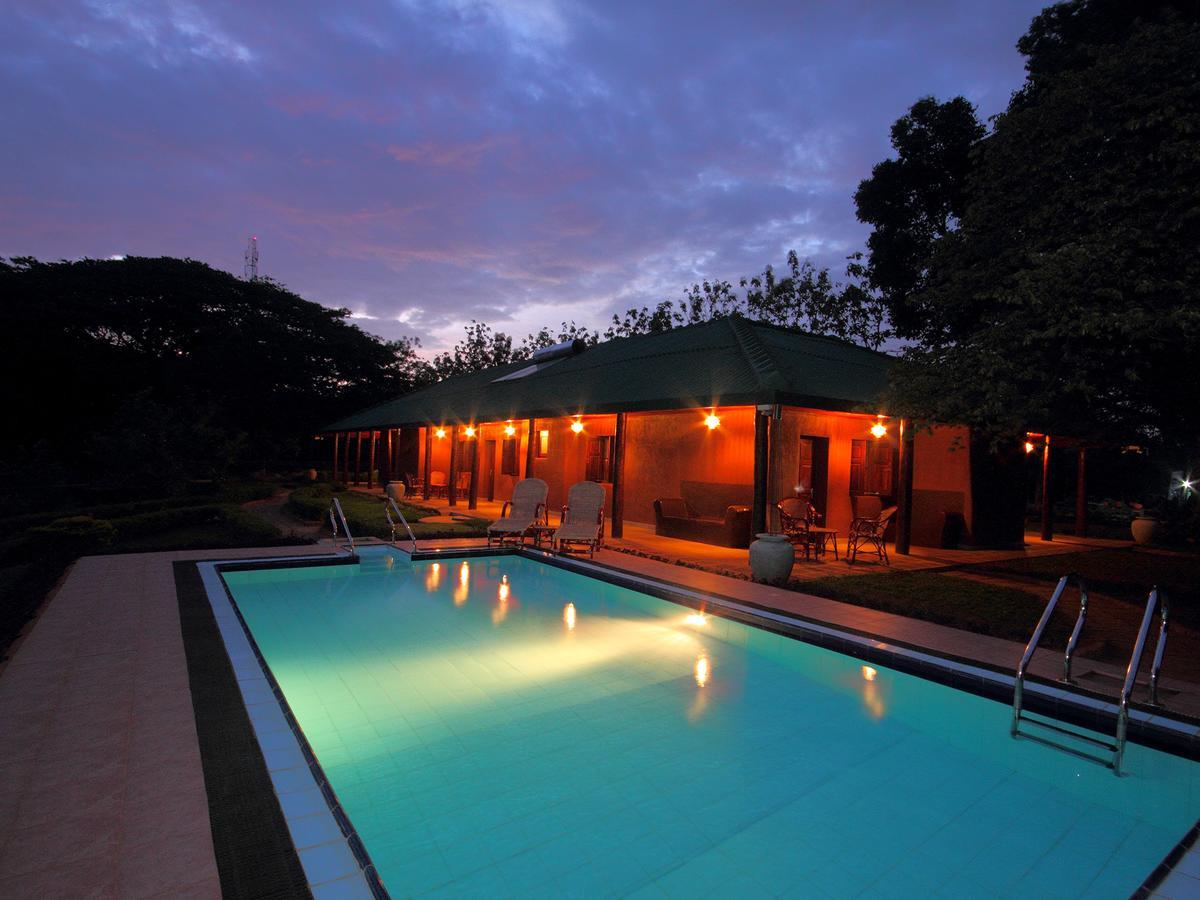 Grand & Gangula Hotel Dambulla Exterior foto