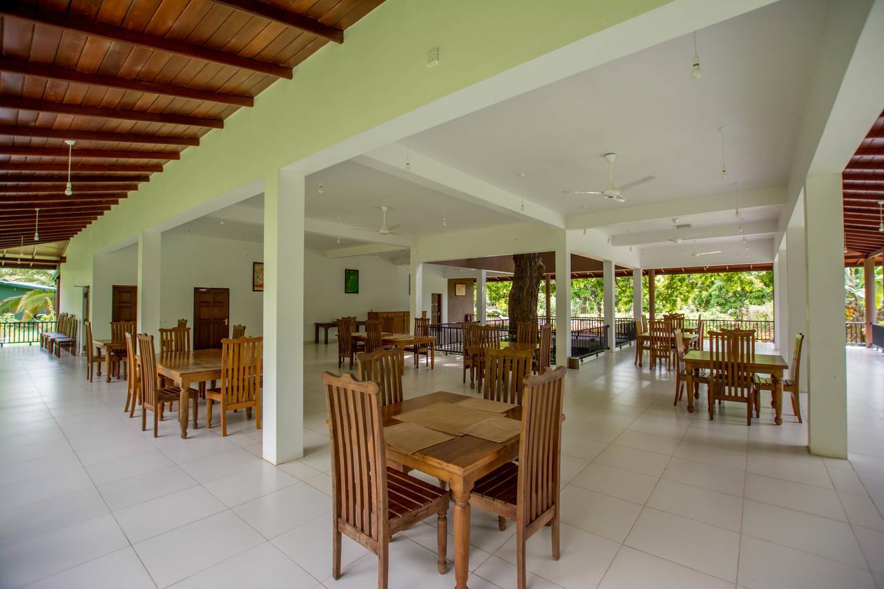 Grand & Gangula Hotel Dambulla Exterior foto