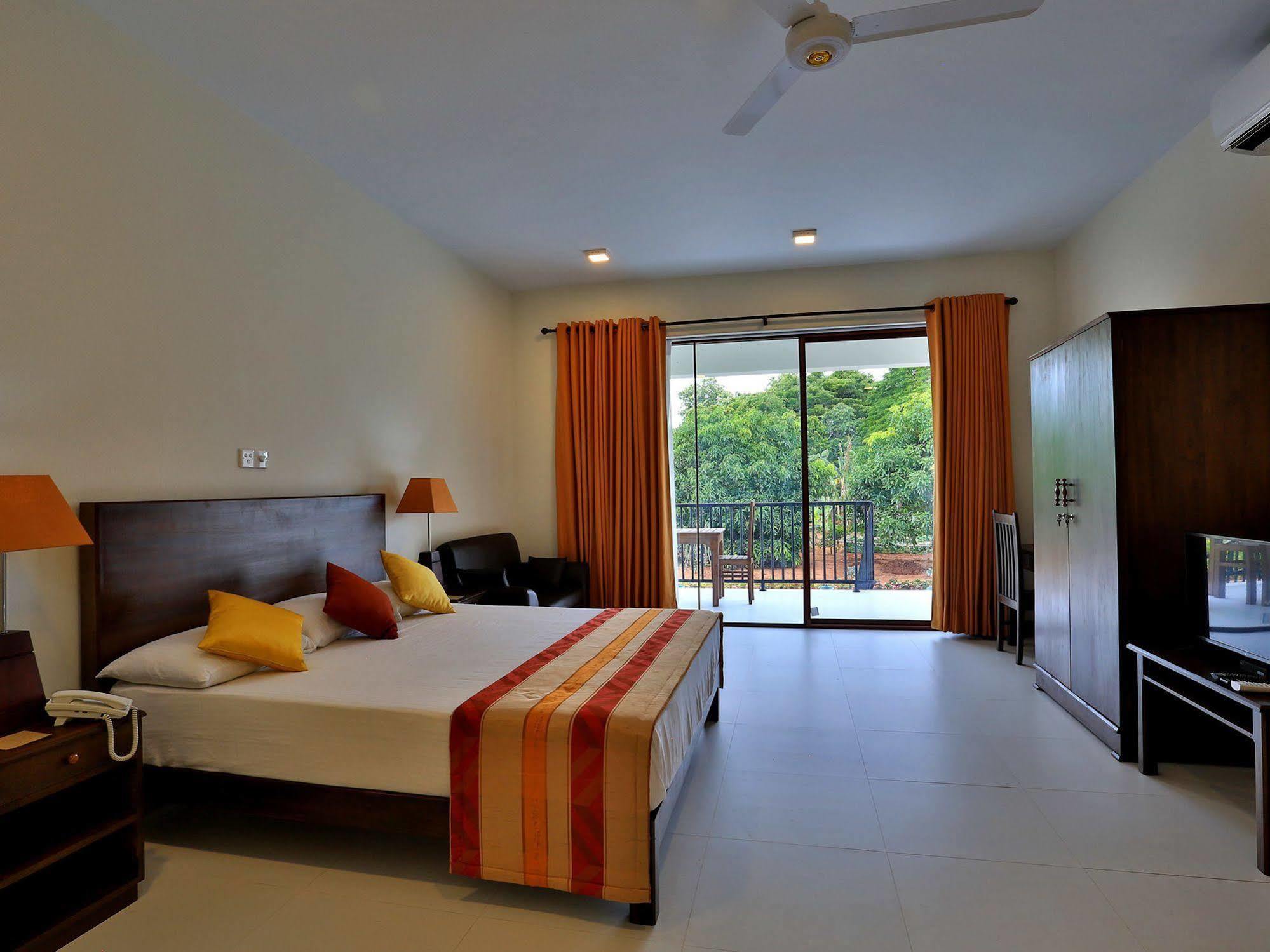 Grand & Gangula Hotel Dambulla Exterior foto