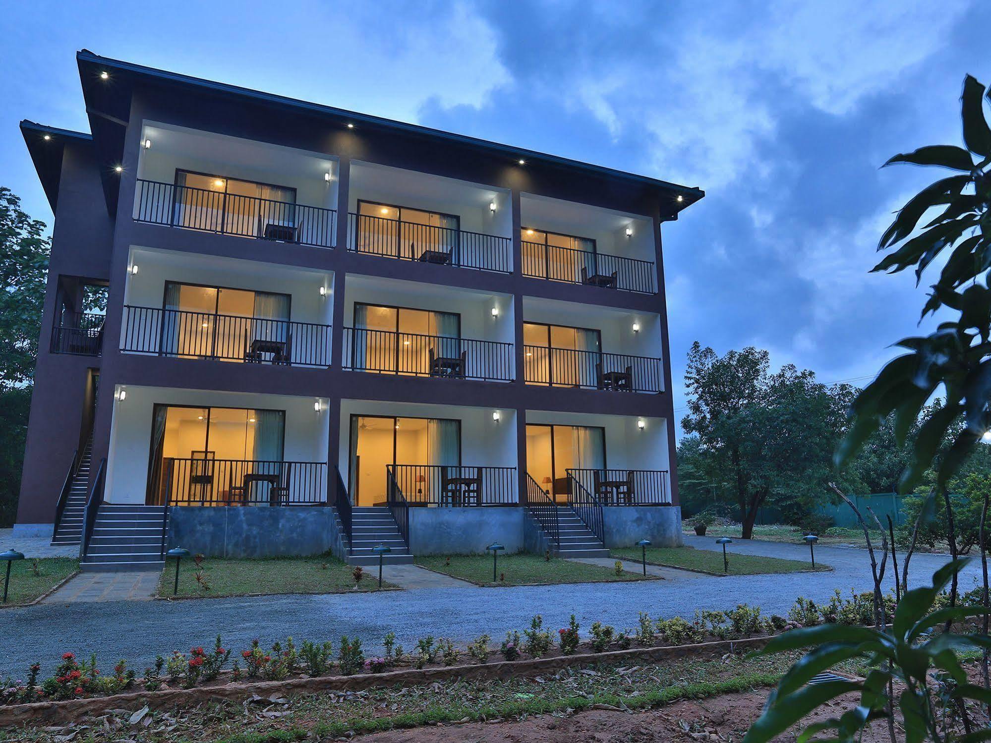 Grand & Gangula Hotel Dambulla Exterior foto