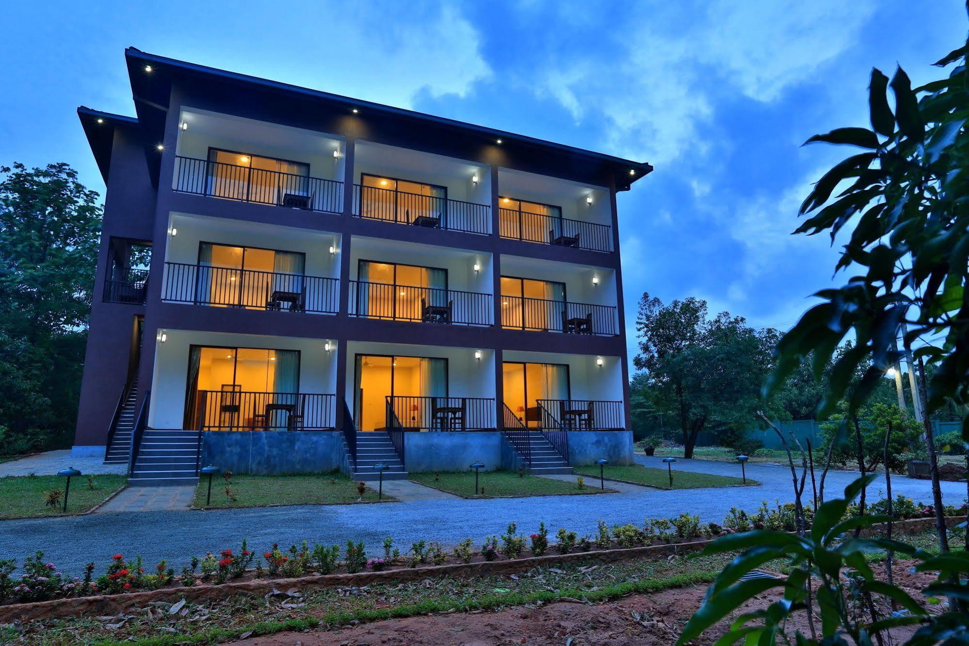 Grand & Gangula Hotel Dambulla Exterior foto