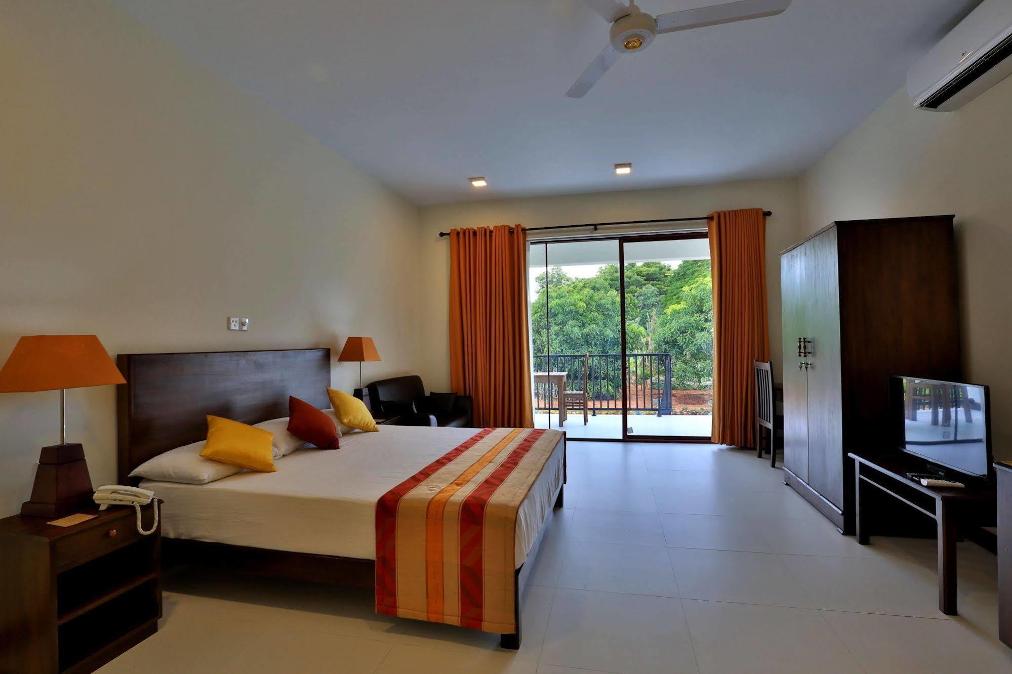 Grand & Gangula Hotel Dambulla Exterior foto