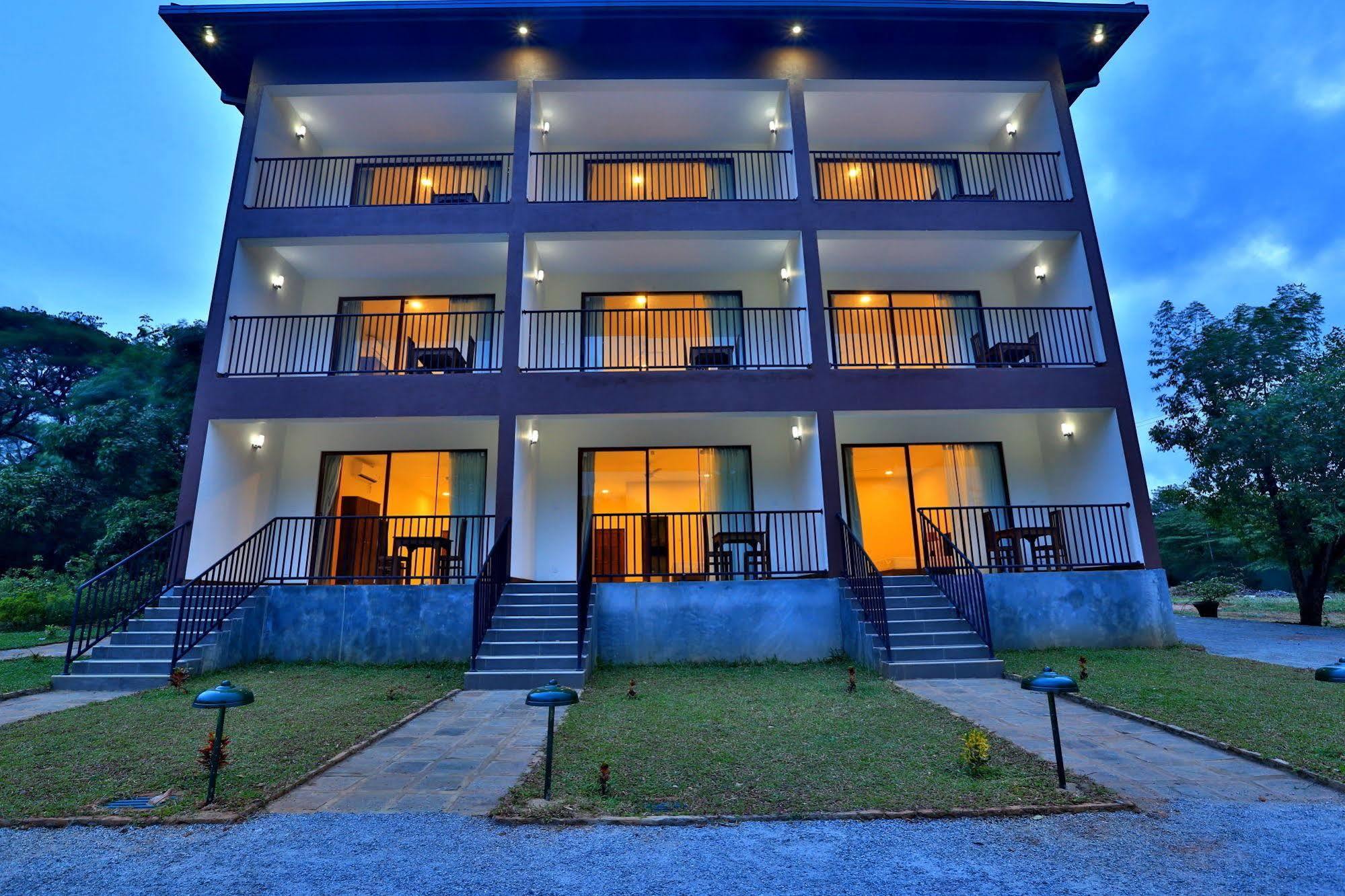 Grand & Gangula Hotel Dambulla Exterior foto