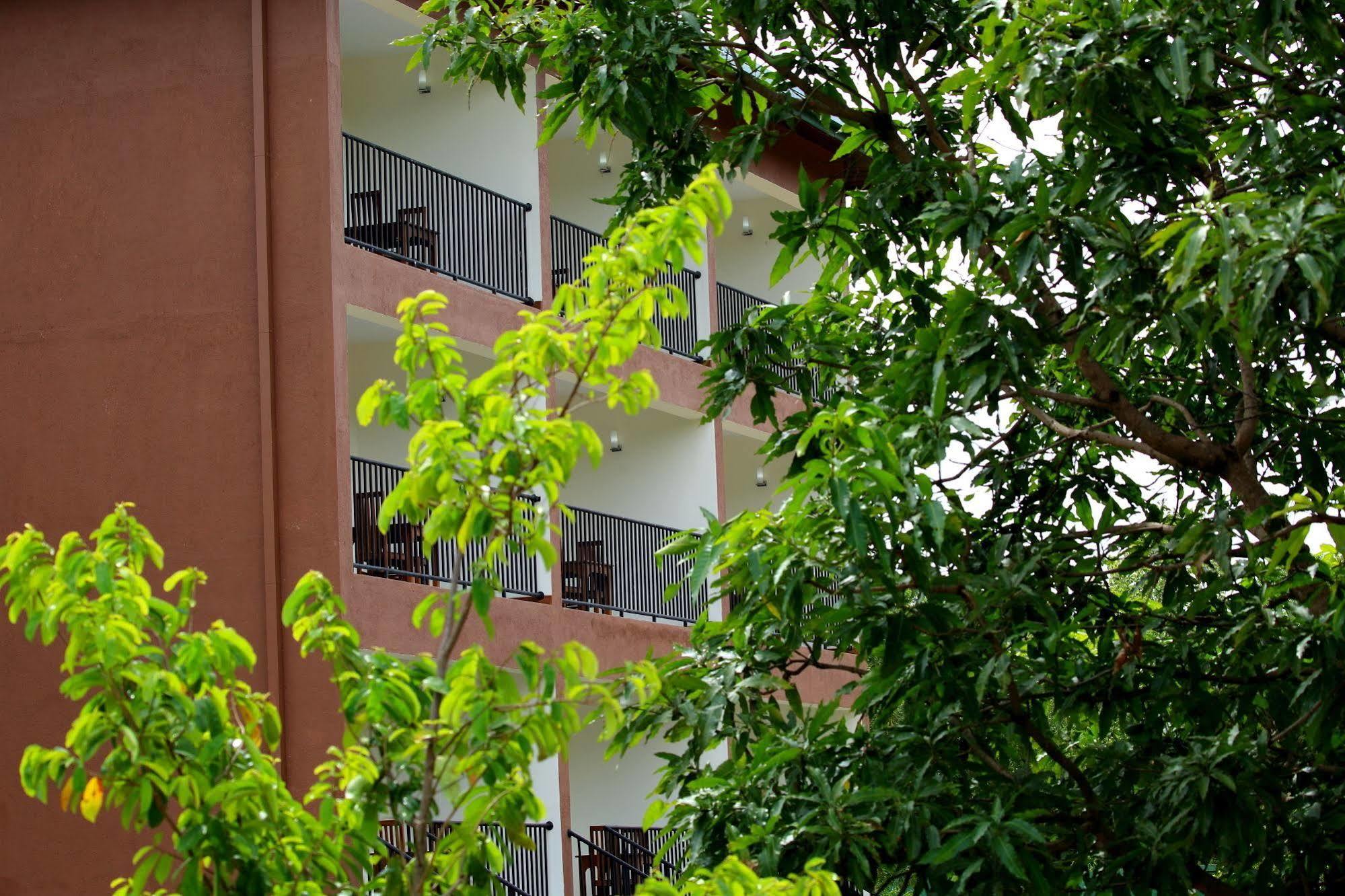 Grand & Gangula Hotel Dambulla Exterior foto